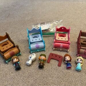Disney Frozen Hasbro Twirlabouts Sled Elsa Olaf Toy Set Lot